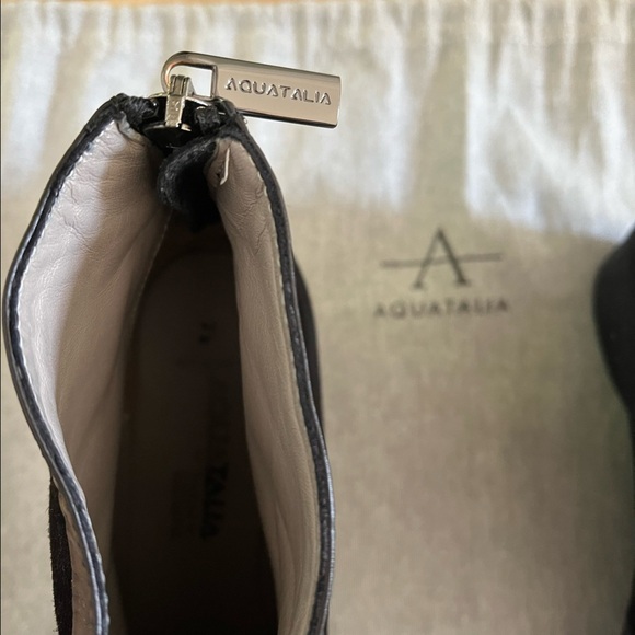 Aquatalia black suede leather wedge booties size 7.5 - Picture 4 of 5